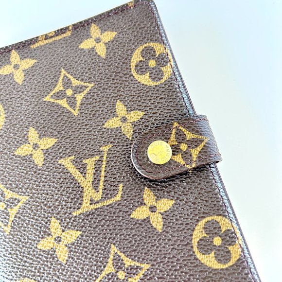 Louis Vuitton Agenda Notebook - Picture 3 of 10